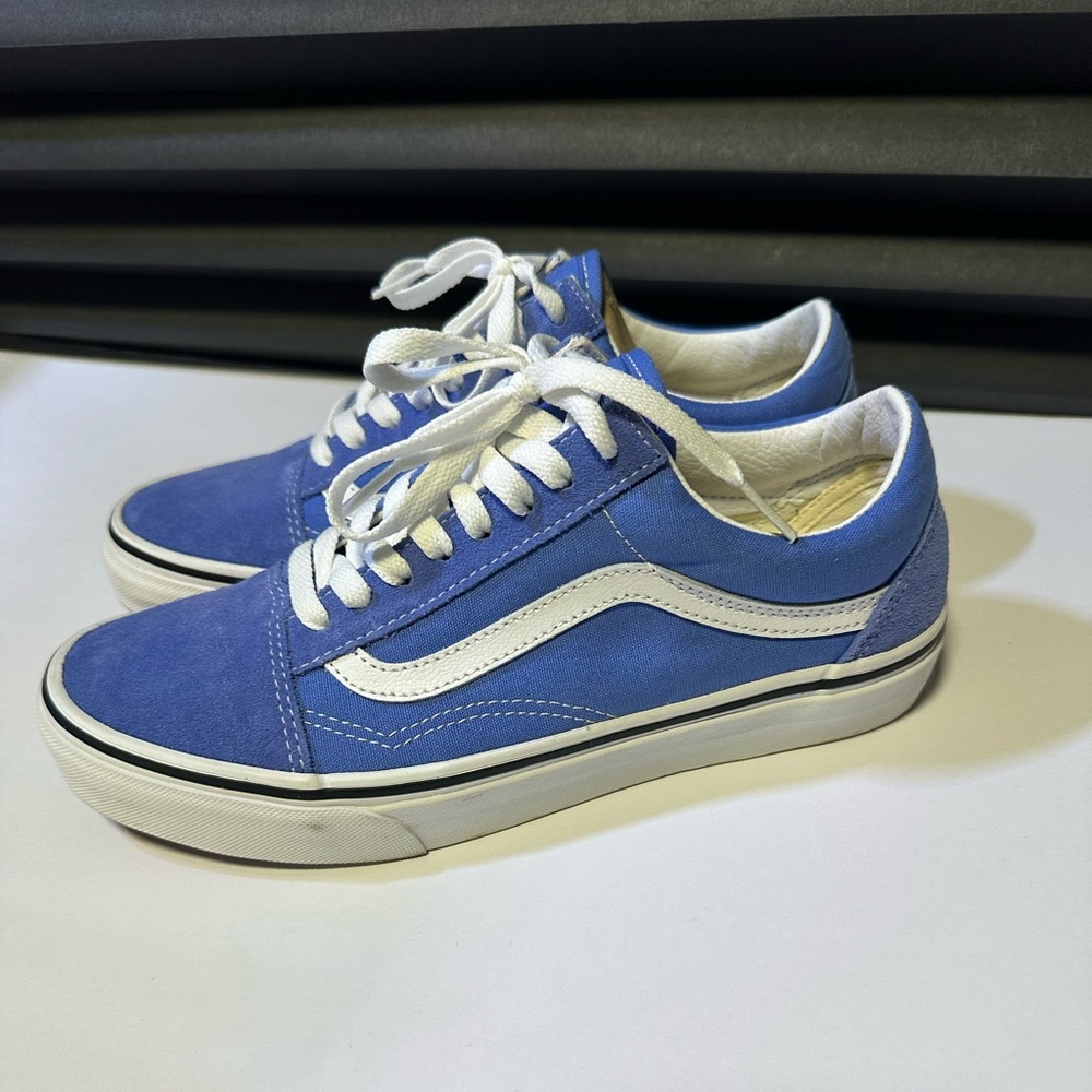 Vans Old Skool Sneakers in "Ultramarine" Blue - Low Top Skater Shoes